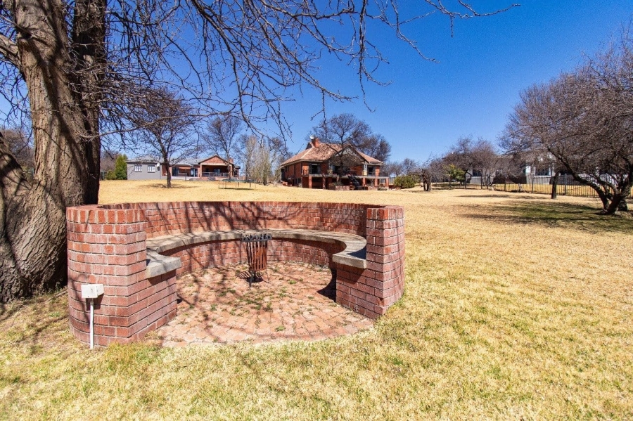To Let 4 Bedroom Property for Rent in Riviera Glen Security Estate Free State